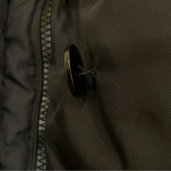 Pajar Down Bomber Jacket Fur Hood Cropped Black Luxury Canada RARE Women's Small - Picture 16 of 16